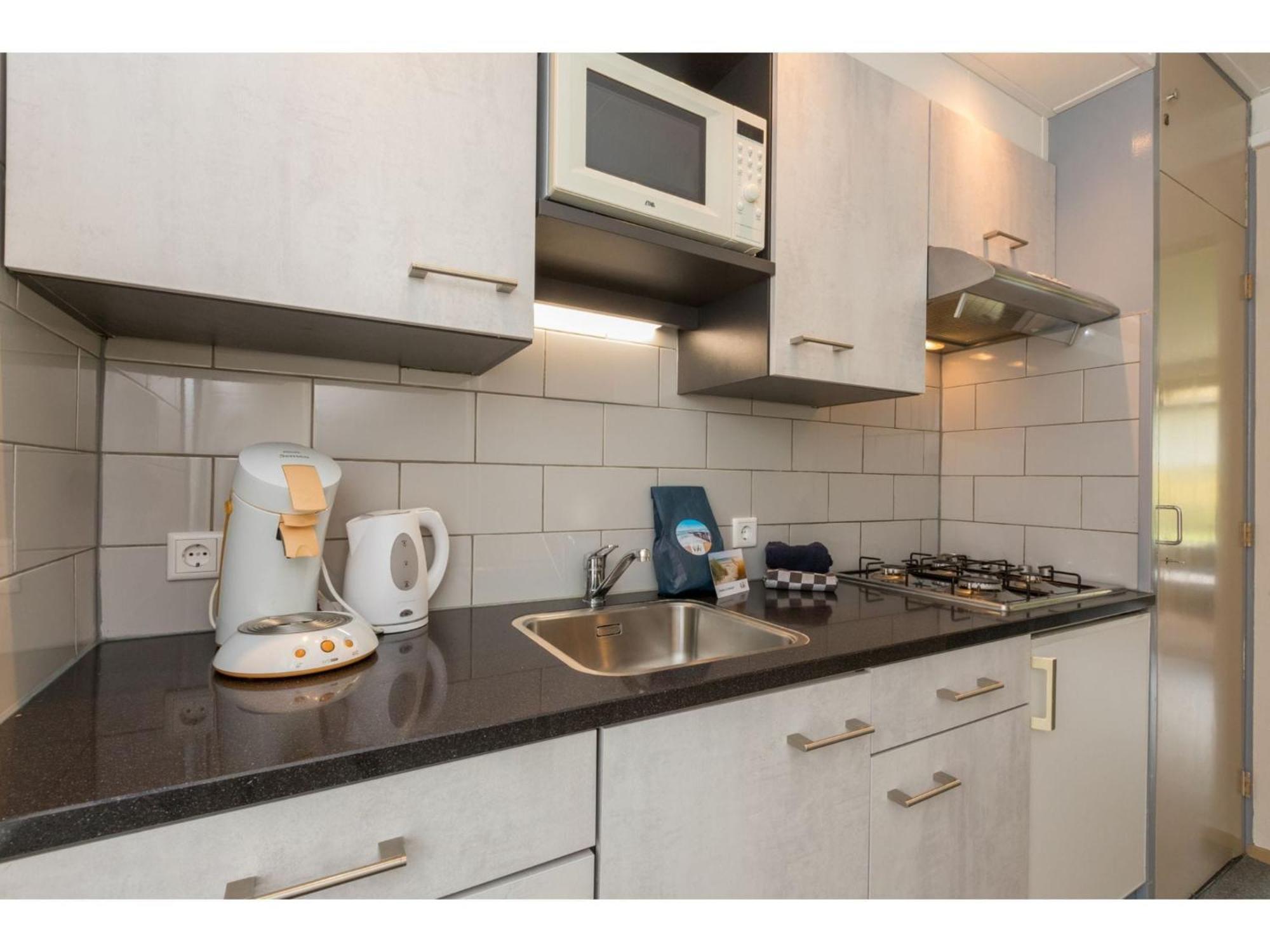 Attractive Apartment Near Vlissingen Beach Bagian luar foto